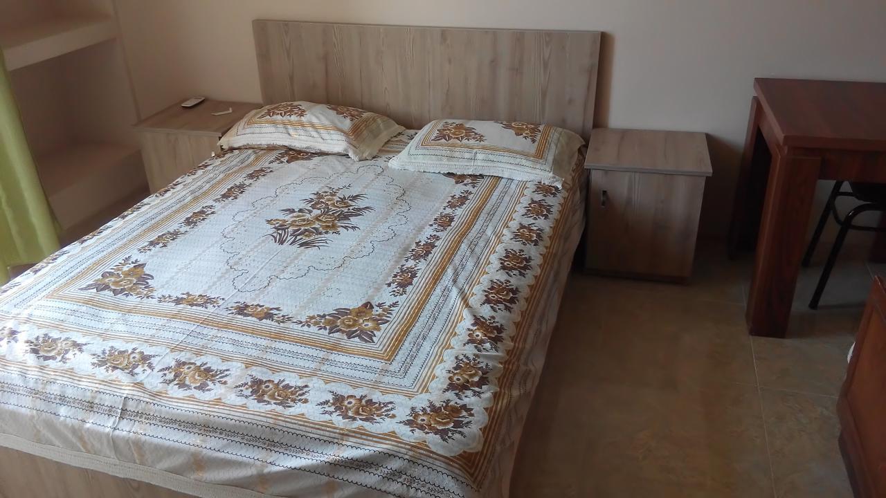 Guest House Vitali โกนิโอ ภายนอก รูปภาพ